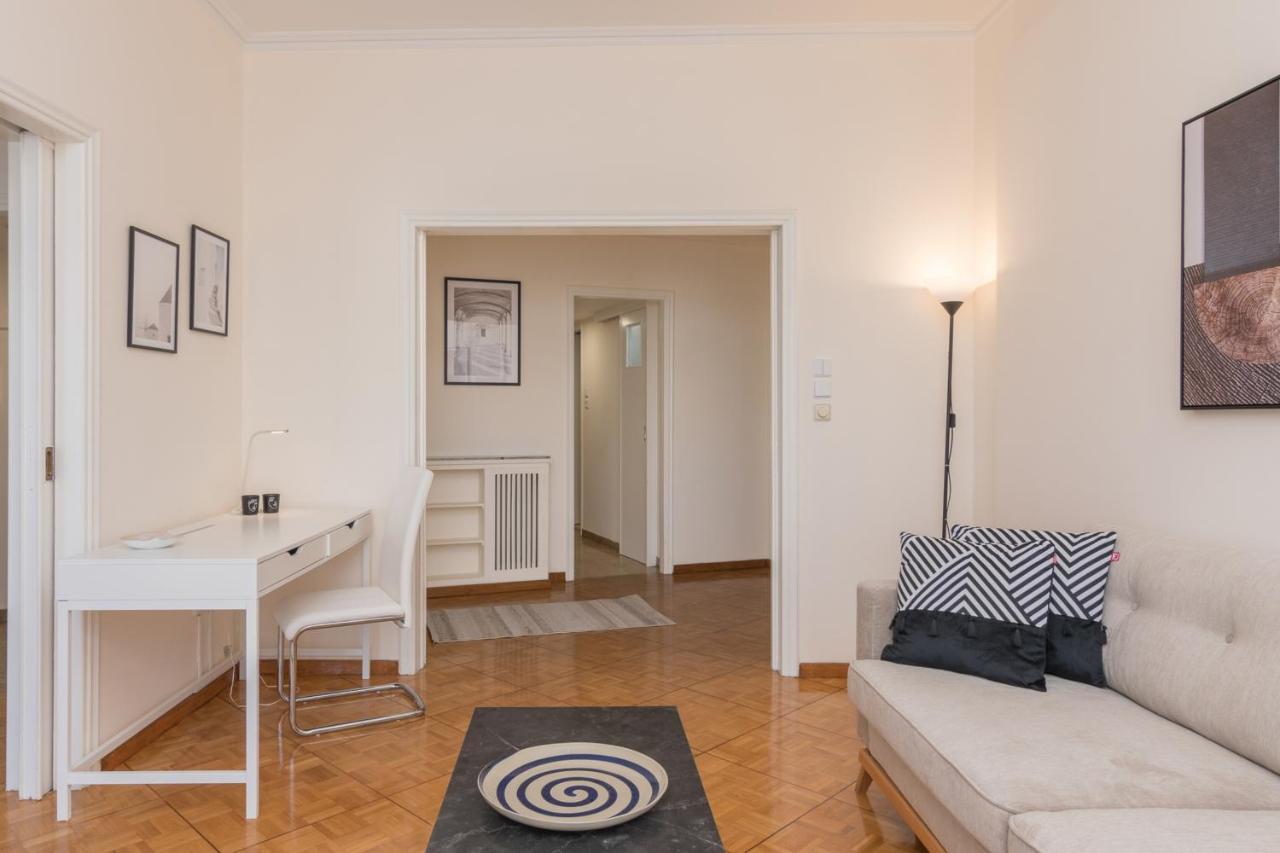 Phaedrus Living: City Center Flat Michalakopoulou Atenas Exterior foto