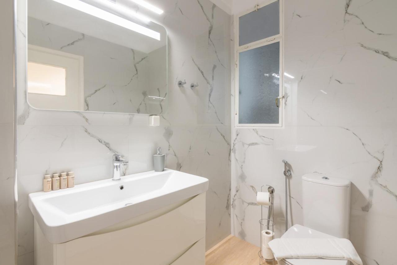 Phaedrus Living: City Center Flat Michalakopoulou Atenas Exterior foto